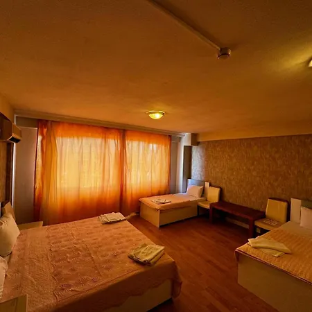 Esen Hotel *